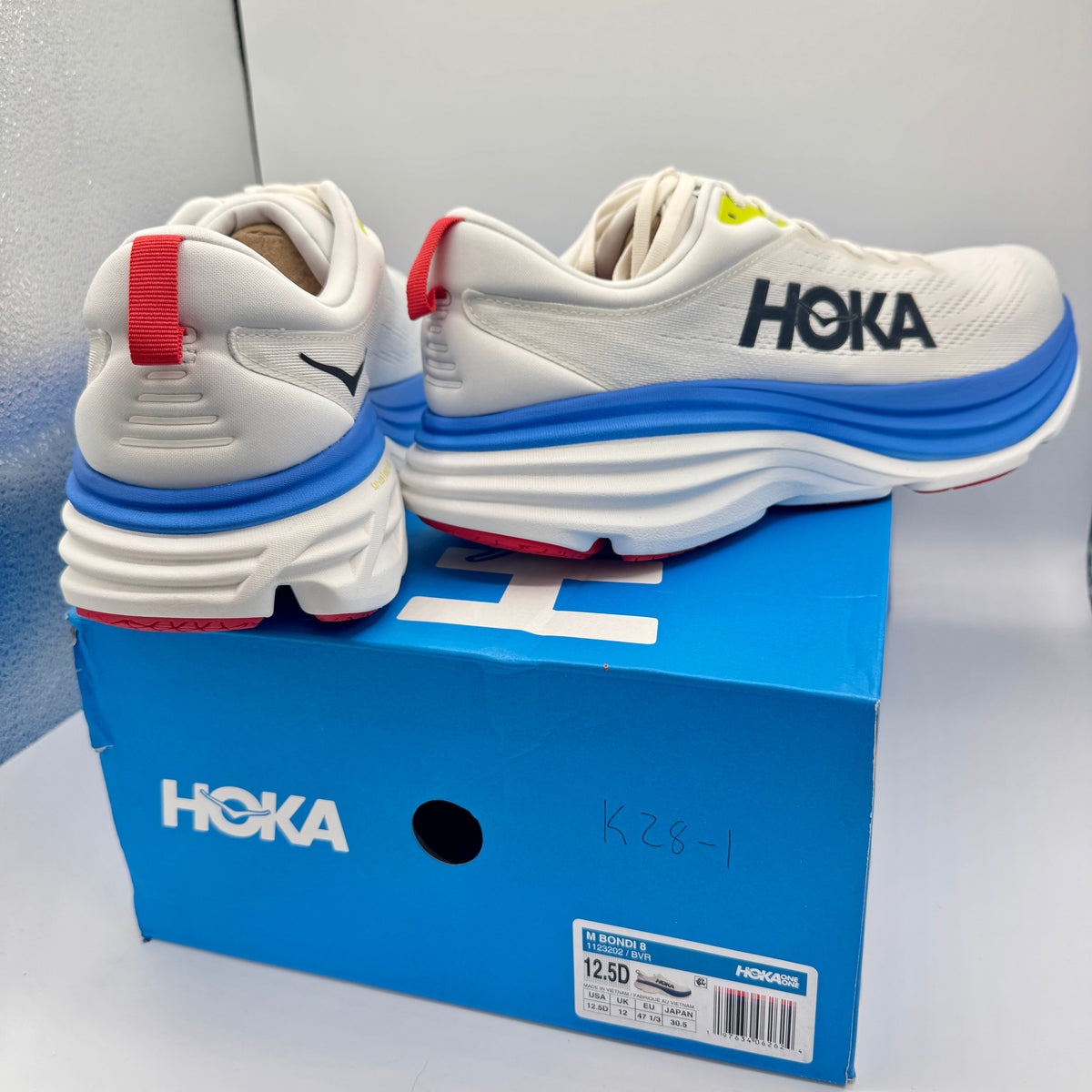 Hoka Bondi 8 Men’s Running Shoes in Blanc De Blanc White / Virtual Blue